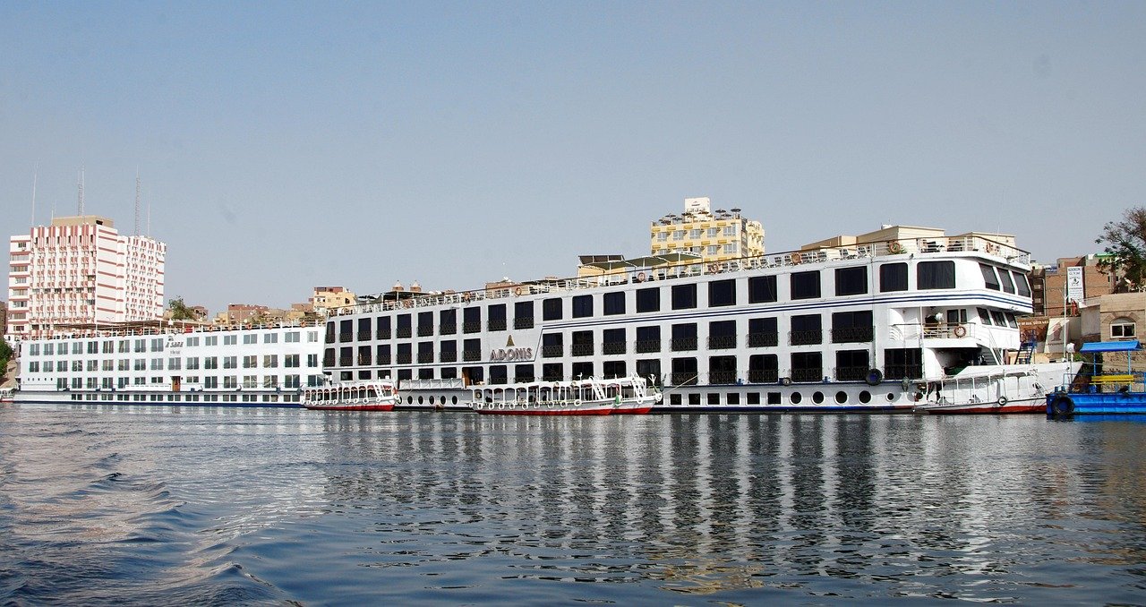 Ägypten in 10 Tagen: Pyramiden, Nilkreuzfahrt & Rotes Meer Deluxe